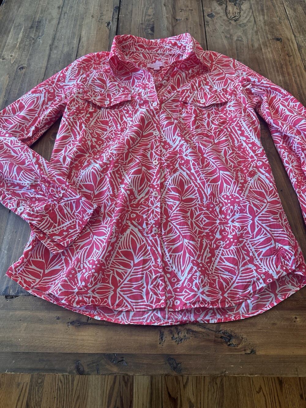 Lilly Pulitzer Resort Fit Button Shirt Size Medium Pink Coastal Beach Roll Tab